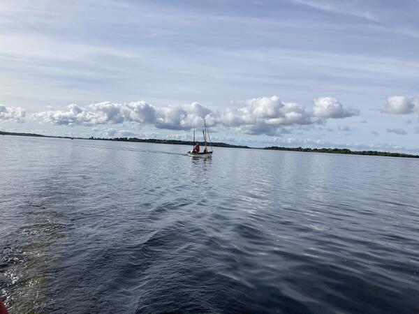 01B8931E-F219-4A3D-8F96-D51A3D0D3BC4